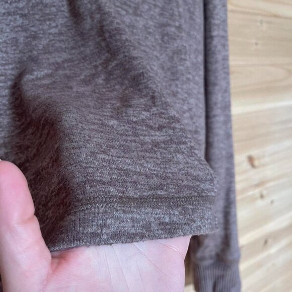 Brown Gap Cropped Long Sleeve - Picture 4 of 6